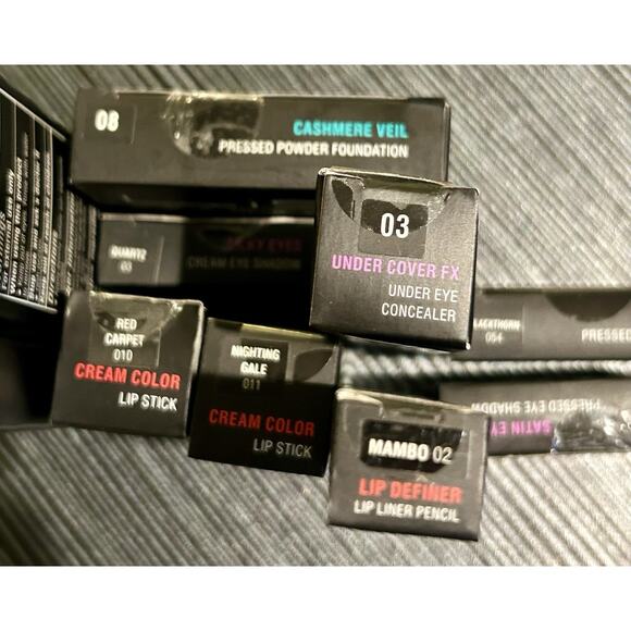 ~NEW~LiSi Cosmetics Foundation Lipstick EyeShadow Concealer MakeUp Lot - 11 pcs - Picture 5 of 6